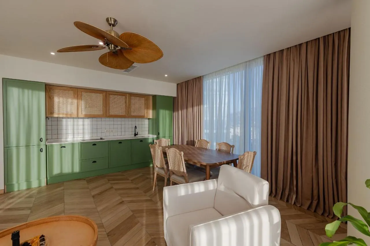 Miramar Luxury Residences Batumi 5*,