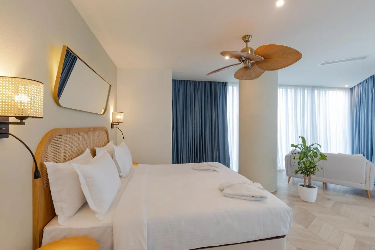 Miramar Luxury Residences Batumi